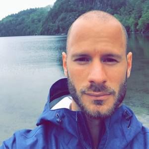 Meet your Posher, Zach